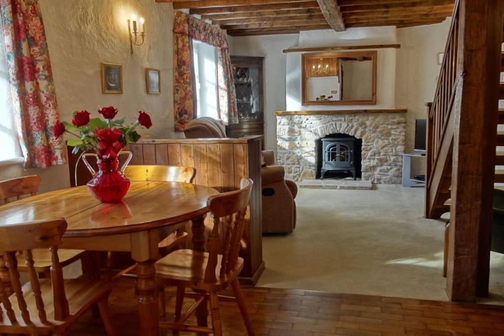 Little Thatch Cottage - Cerne Abbas, Dorset Buitenkant foto